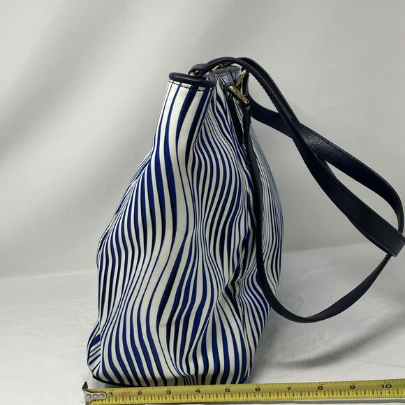 Vera Bradley Streeterville Tote EUC Shoulder Hangbag Medium Blue White Striped - Picture 4 of 14